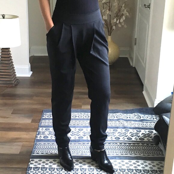 Donna Karan DKNY Black Pleated Pull On Trouser Dress Pants 4 6 Small VTG - Picture 1 of 11